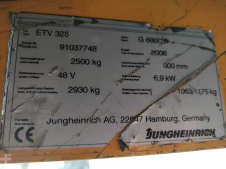 Skjutstativtruck 2016  Jungheinrich ETV325 (6)