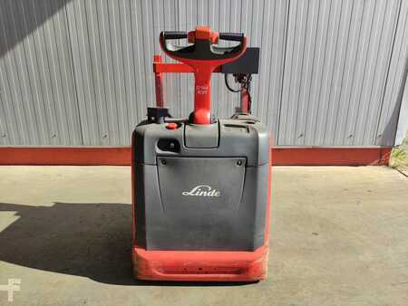 Transpalettes éléctriques 2015  Linde T30 (4)