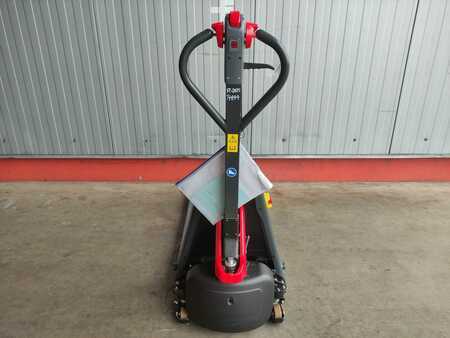 Nízkozdvižný vozík 2025  Linde MT15C (4)