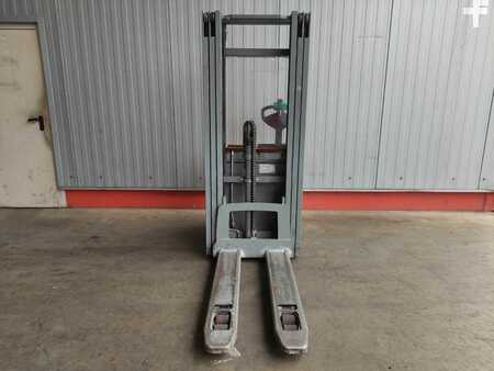 Stoccatori 2021  Jungheinrich EJC 216 Z (3)