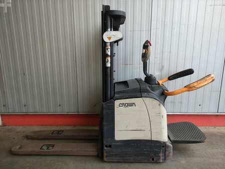 Pallestabler 2014  Crown ET4000 1.2TL (Doppelstock) (1)