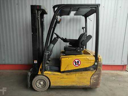 Elektrisk- 3 hjul 2021  Yale ERP16VT MwBF2080 (1)