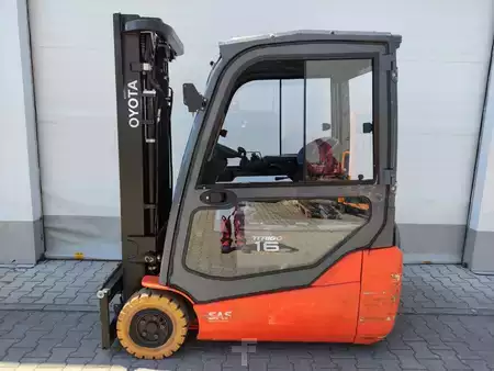 Elektro tříkolové VZV 2016  Toyota 8FBET16 (1)