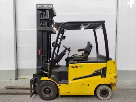 El Truck - 4-hjul 2016  Hyundai 32B-9 (1)
