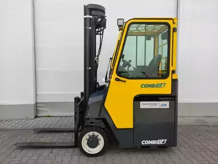 Fireveistruck 2023  Combilift CBE4000 (1)