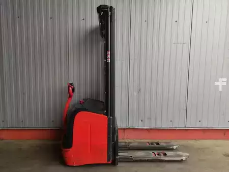Apilador eléctrico 2013  Linde L14 - 372 (2)