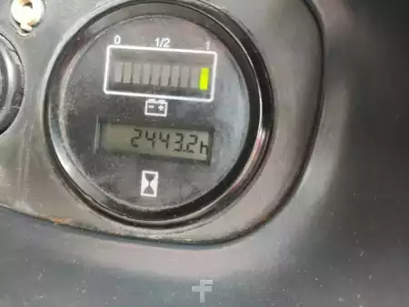 Apilador eléctrico 2013  Linde L14 - 372 (6)