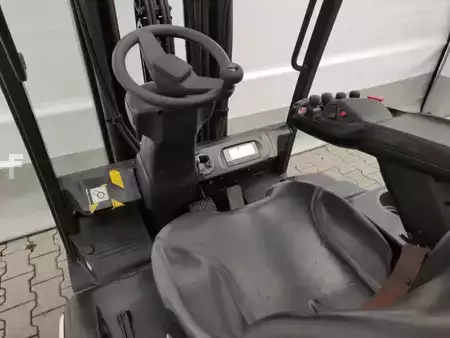 Chariots électriques à 4 roues 2022  Doosan B20X-7 Plus (5)