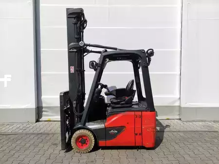 Elektro tříkolové VZV 2021  Linde E15-02 / 386 (1)