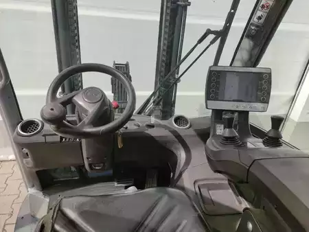 Elektromos 4 kerekű 2020  Still RX60-25/600L / NEU LACKIERT (5)