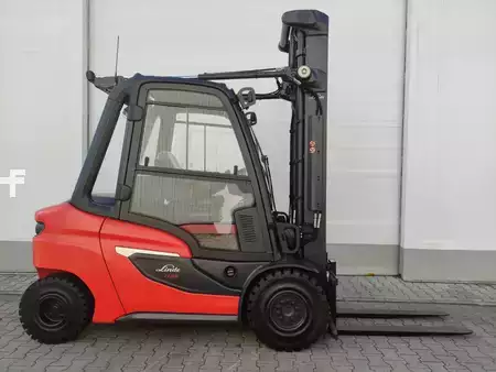 Elektromos 4 kerekű 2025  Linde H35D-01/1202 (2)