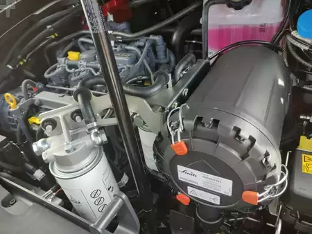 Elektromos 4 kerekű 2025  Linde H35D-01/1202 (8)