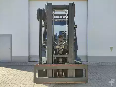 Elektromos 4 kerekű 2017  Linde E60-01/1279 (3)