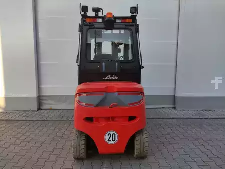 Elektromos 4 kerekű 2024  Linde EG25H-02/1276 (4)
