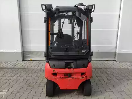 Elektromos 4 kerekű 2019  Linde E16P-02/386 EVO (4)