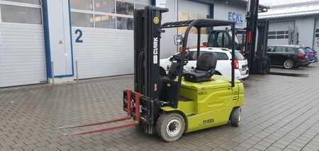 Elektro 4 Rad 2013 Clark GEX25 (2)