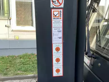 Gázüzemű targoncák 2016  Linde H50T-02 (9)