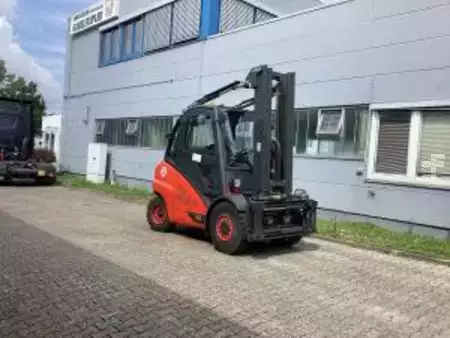 Treibgasstapler 2015  Linde H50T-02 (1)