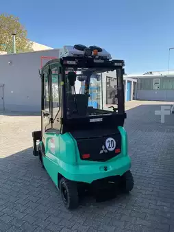 Elektro 4 Rad 2019  Mitsubishi FB30CN (5)