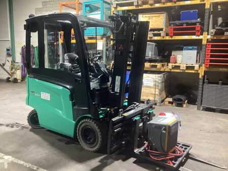 Elektro 4 Rad 2018  Mitsubishi FB25CN (10)