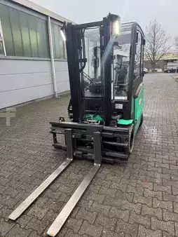 Elektro 4 Rad 2018 Mitsubishi FB25CN (2)