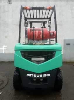 Empilhador a gás 2020  Mitsubishi FG25N (3)