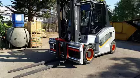 Elektrisk- 4 hjul 2018 Carer A80-600X (1)