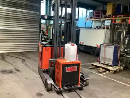 Reach Trucks 2017  Linde R16 (10)