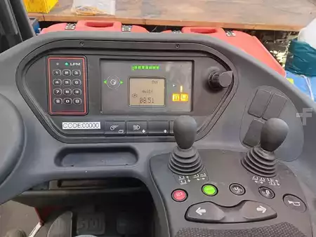 Reach Trucks 2017  Linde R16 (9)