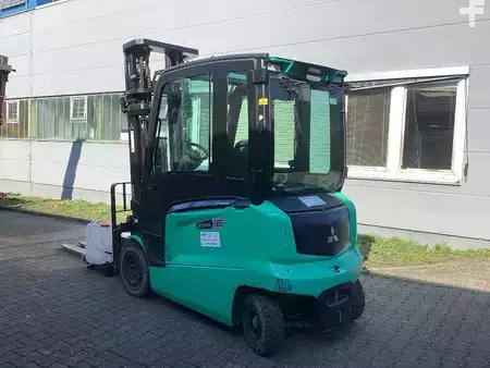 Electric - 4 wheels 2023  Mitsubishi FB35AN (3)