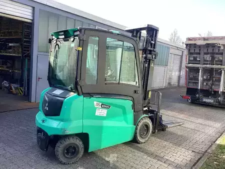 Electric - 4 wheels 2023  Mitsubishi FB35AN (4)