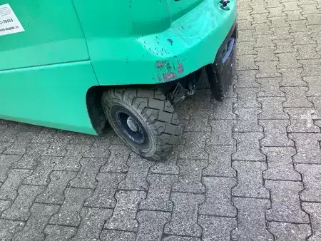 Electric - 4 wheels 2023  Mitsubishi FB35AN (8)