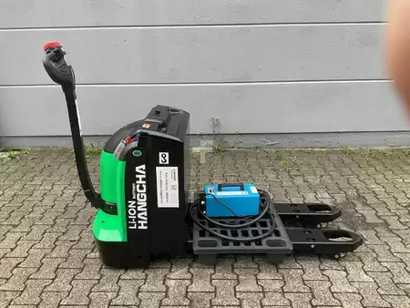 Transpaleta eléctrica 2025  HC (Hangcha) CBD30-AC2-I (4)