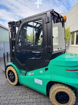 El truck - 4 hjulet 2025  [div] ECB35QL (4)