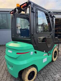 El truck - 4 hjulet 2025  [div] ECB25Q (6)