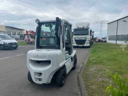 Chariot élévateur diesel 2015  Unicarriers YG1D2A30Q (DX30) (3)