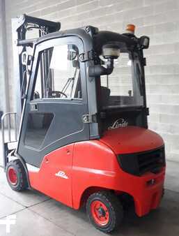 Diesel heftrucks 2013  Linde H20D-01 (3)