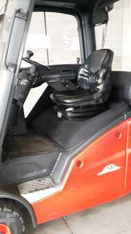 Diesel heftrucks 2013  Linde H20D-01 (4)