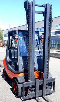 Diesel Forklifts 2011  Linde H30D-04 (6)