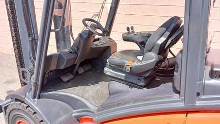 Dieselový VZV 2015  Linde H50D-02 (5)