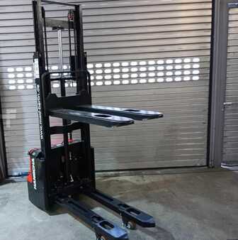 Pinontavaunu 2023  HC (Hangcha) CDD10-AMC2L (10)