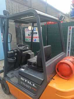 Propane Forklifts 2002  Still R 70 - 20 T Compact (2) 