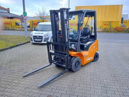 Elektro 4 Rad  HC (Hangcha) Hangcha CPD18 XEY2HA-SI (4)