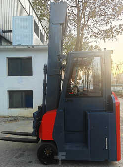 4-Tie Trukki 2026  MIMA MQK40 (4)