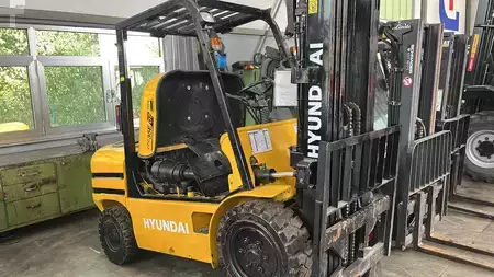 Dieseltrukki 2008  Hyundai HD30E (11)