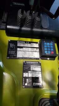 Eléctrica de 3 ruedas 2013  Clark GTX16 (3) 