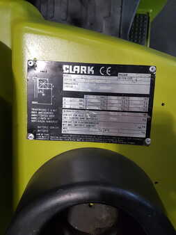 Gázüzemű targoncák 2016  Clark C25L (8)