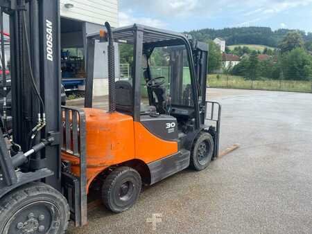 Doosan D30S-5