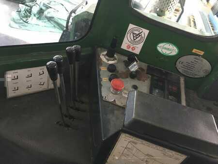 Vierwegestapler 2002  Combilift C4000 (3)