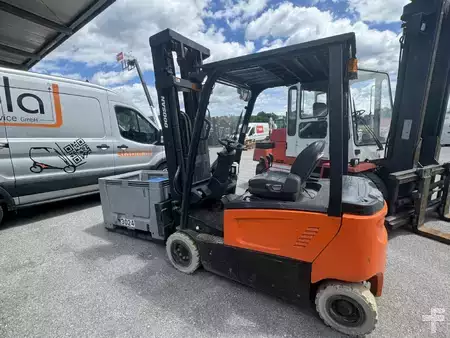 Elektro 3 Rad 2016  Doosan B20X-7 (2)